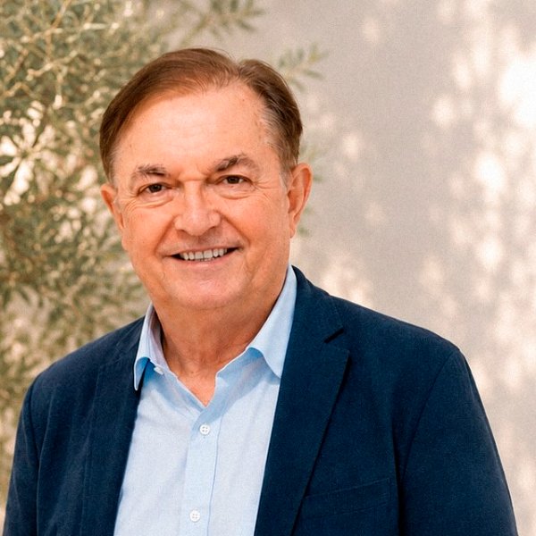 Dr. Rafael Torres Collado, médico especialista en Medicina Integrativa en Valencia